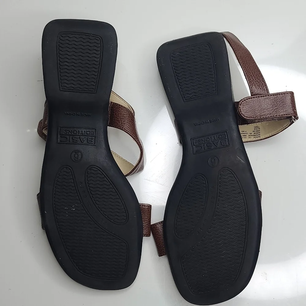 Basic Editions Sandals - Picture 3 of 6